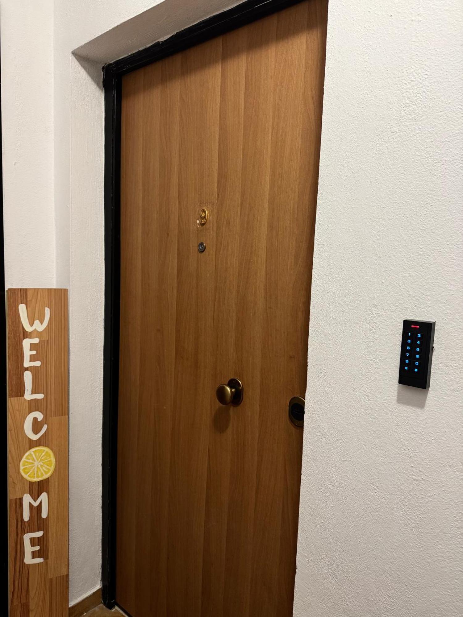 Silent Apartment Golem  Exterior photo